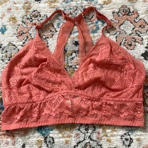 Coral bralett with adjustable straps